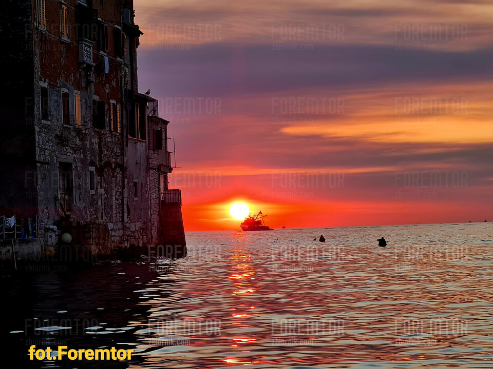 Rovinj Zachód.jpg - foremtor