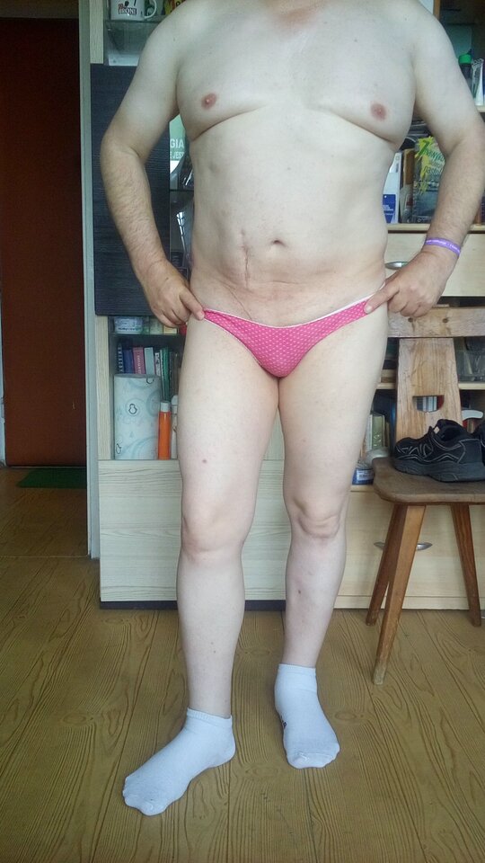 Sissy cwel w majteczkach czerwonych 24.07.2022 g.13.34.jpg - Wawa48