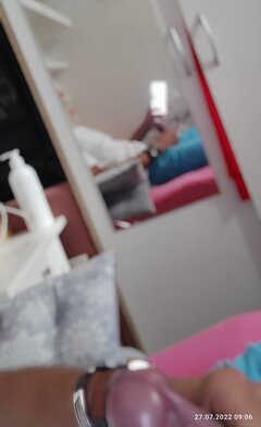 I co poranek stoi dębem,twardy,krwisty i gotowy.