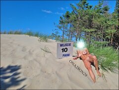 Poleżysz ze mną? 😊