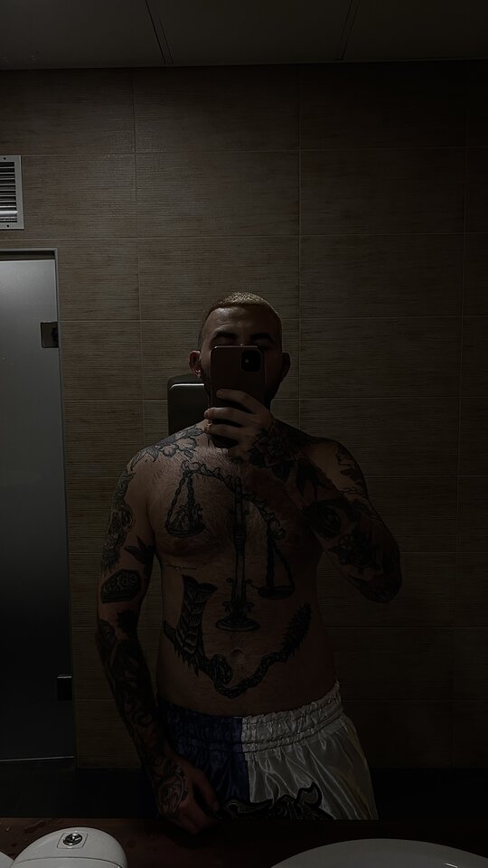 F910608F-8D54-4764-94A7-07DFDA5F8559.jpeg - senzaombra