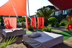 Plażowy baldachim w JC&R..