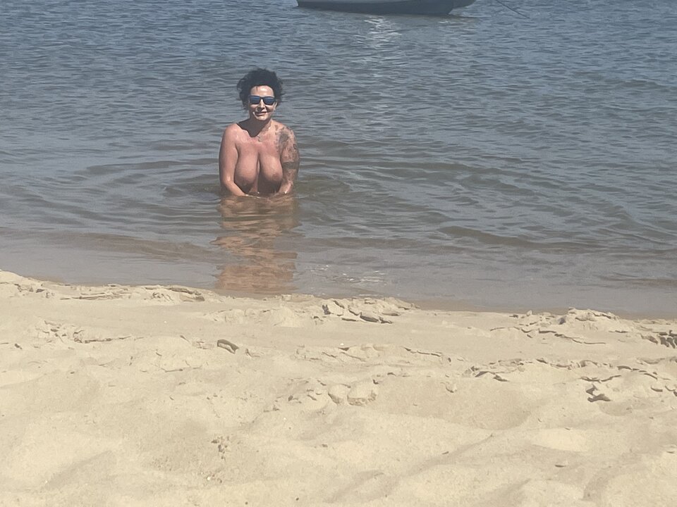 F20C477C-A8BA-4285-81B9-62CEC85E1109.jpeg - Sexocholicy3m