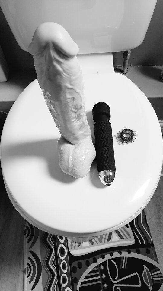 attach (1).jpeg - DildoloverUk