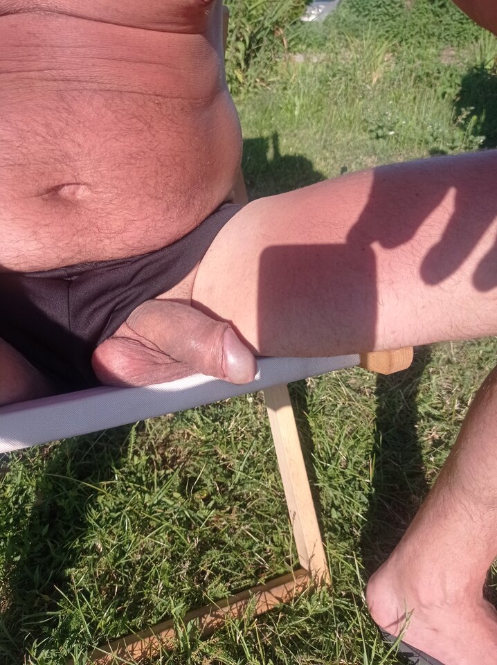 IMG_20220731_175349.jpg wyskoczył na słoneczko  - Helobi