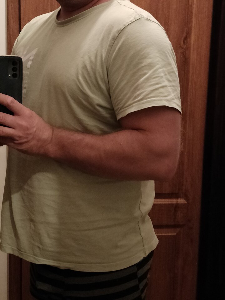 Poszukuję Pani na dłuższy układ, mężatka,panna.. - normalny851