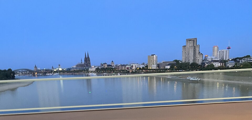 6A43C993-A190-46AE-B7AD-4690AC1B96F4.jpeg - nrw670n