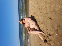 Plaża Gdańsk stogi jakąś parka lub pani chętna na wspólne 