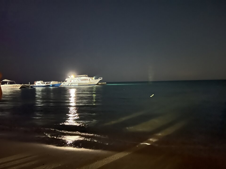 18DCD6DF-9E9E-463C-B2BF-C6B14D3641E5.jpeg - nrw670n