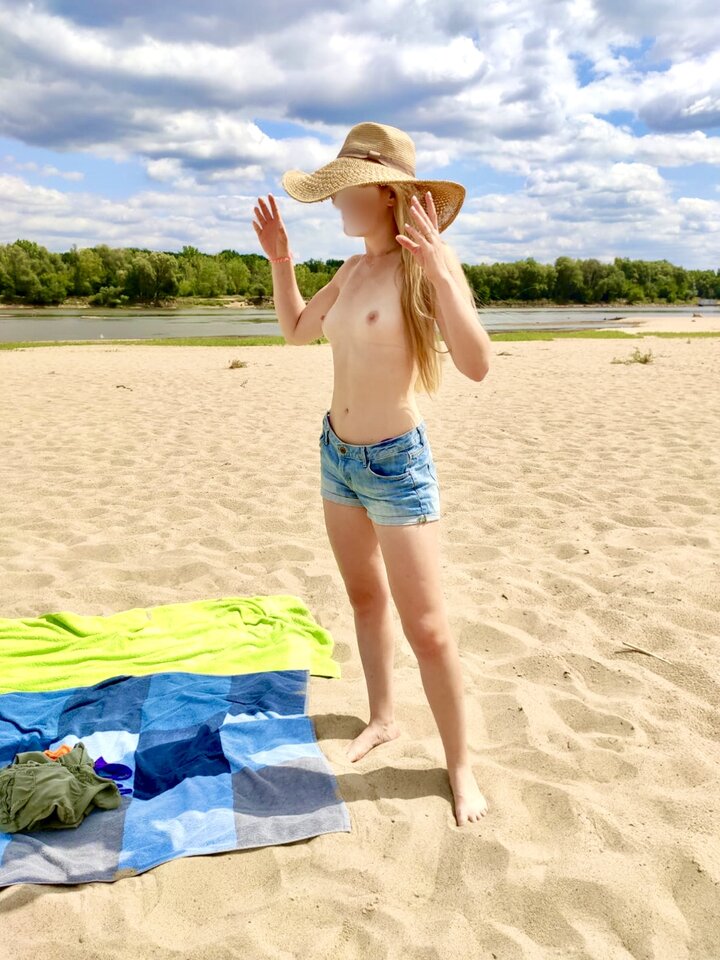 A3559824-2991-47AD-9D49-3F583E8D8EA6.jpeg - Dziobaczki