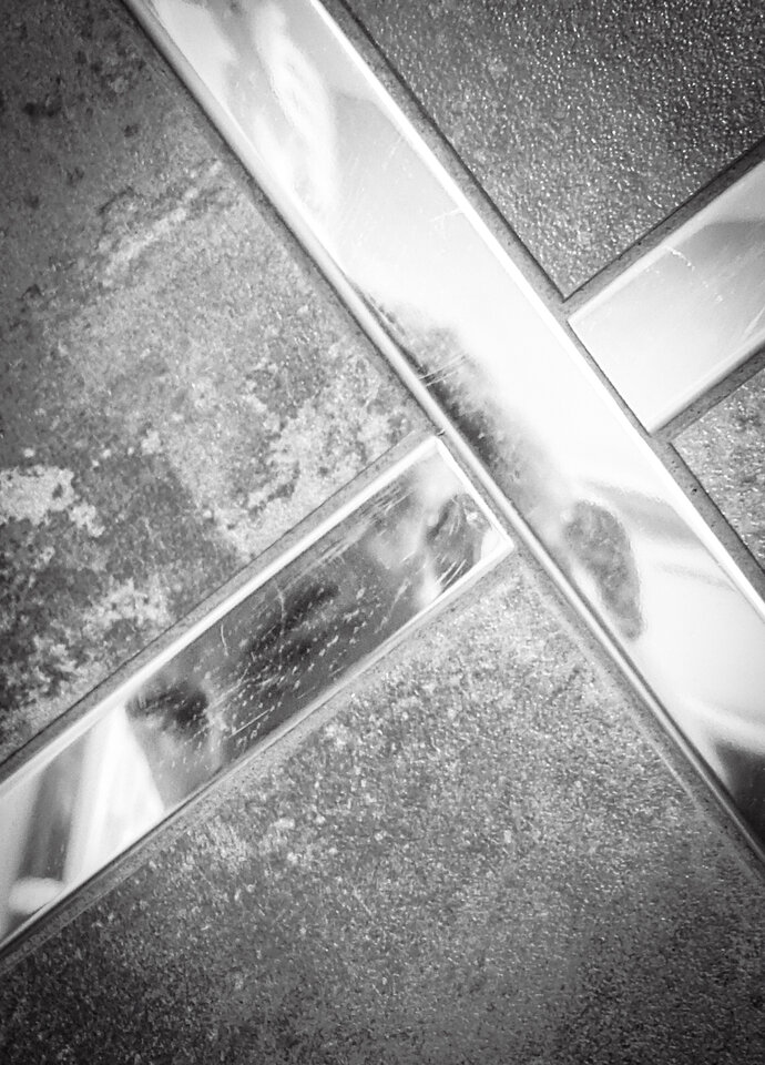 20220815_095422.jpg - Stillstanding_man