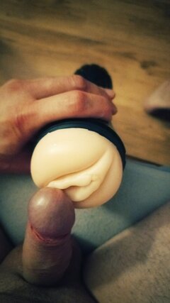 Wieczorne zabawy z zabaweczką