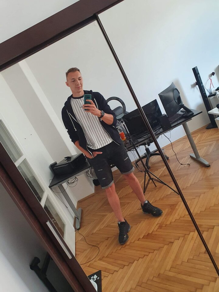 2140D74B-AB39-4C15-84F0-38413D549E09.jpeg - Michal19973