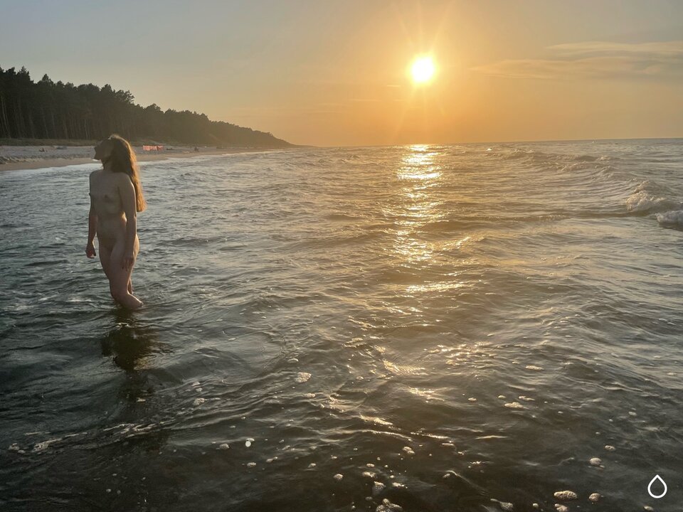 ADBCAACE-84A6-42D0-8E8E-A648F4524A3C.jpeg - GirlxDaddy