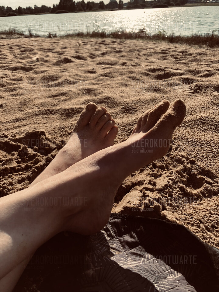 Plażowo - szerokootwarte