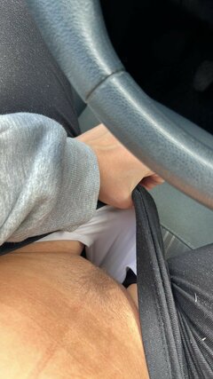 Napalona cipka za kierownicą ;*