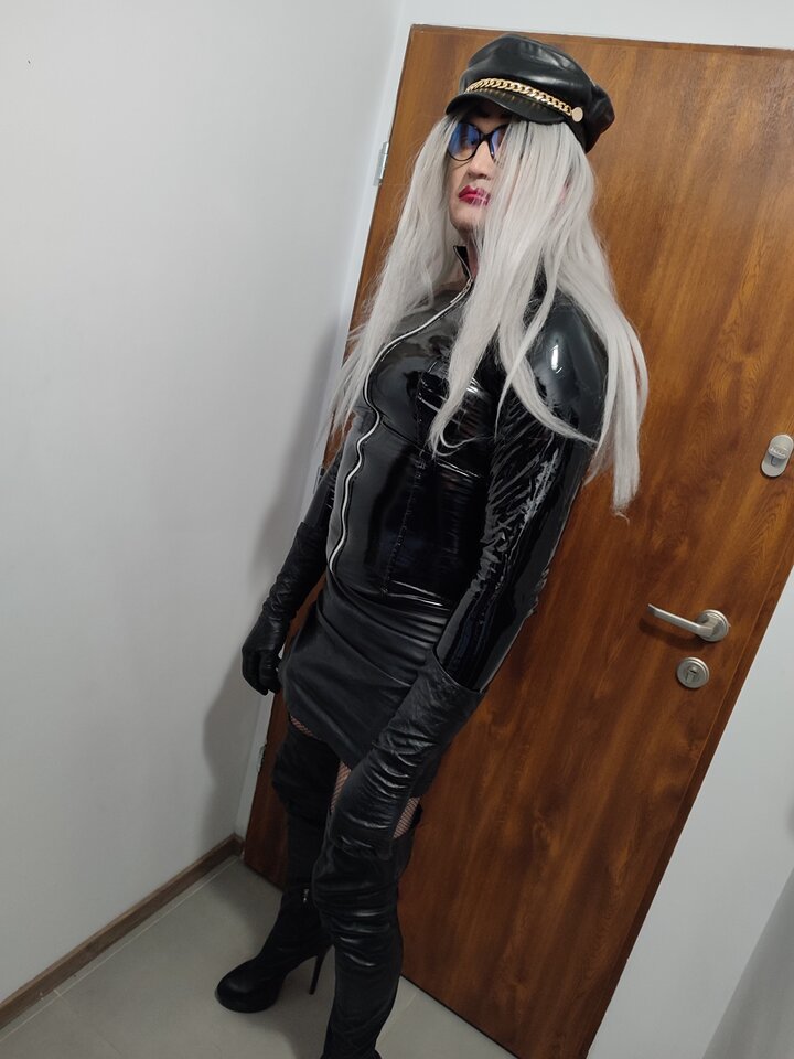 IMG_20220906_115744.jpg - fetischhure