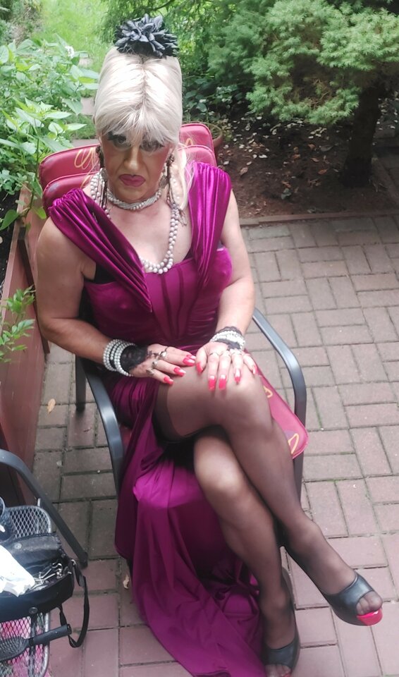 BETI 4.jpg - beatatrans01