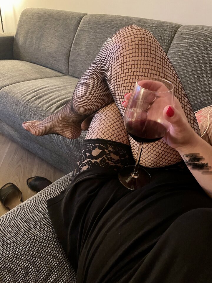 DAE25CAA-BAF7-4DB6-8248-F3B800B88B3D.jpeg - Summer82