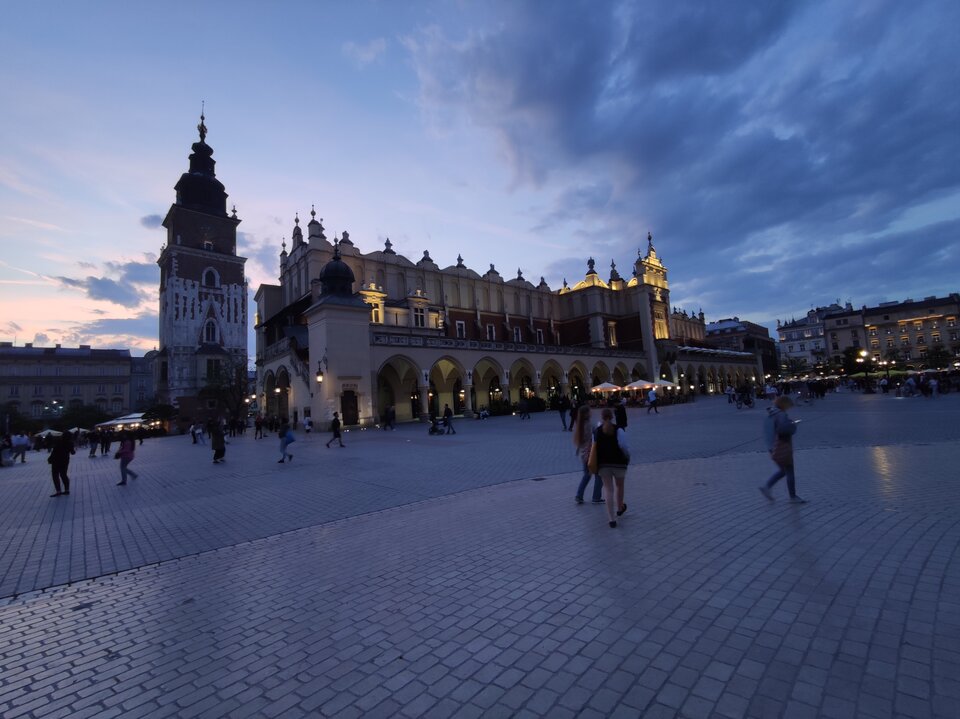 Kraków wieczorem - On33zbdg