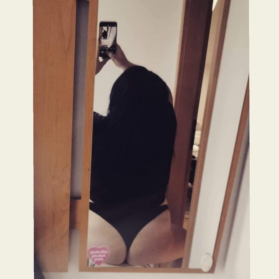 310069742_1154087172196639_3881441475543450017_n.jpg - NikaMloda00