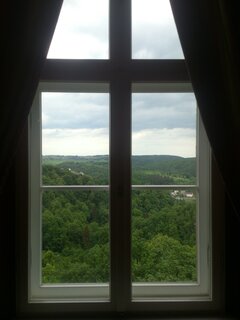 Gdzieś tam daleko jest to czego szukamy.