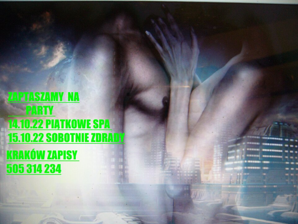 P110013111.jpg - Partyclub