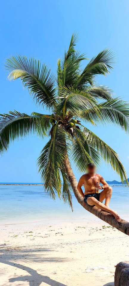 pod kokosem ;) - dosadniekonkretny