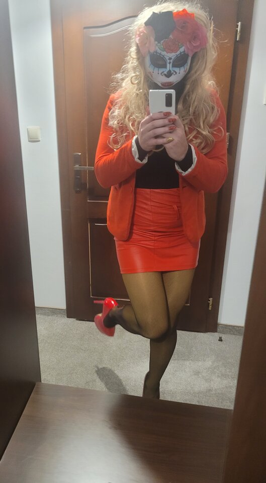 Hallowen 👠👑 - Ameliatrans