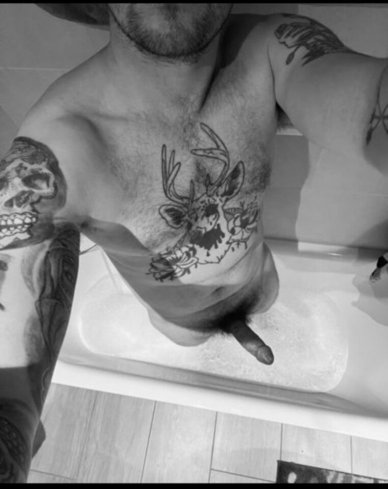 0103DA36-4459-4125-8900-7EC1144132E4.jpeg - Tattoedboy93