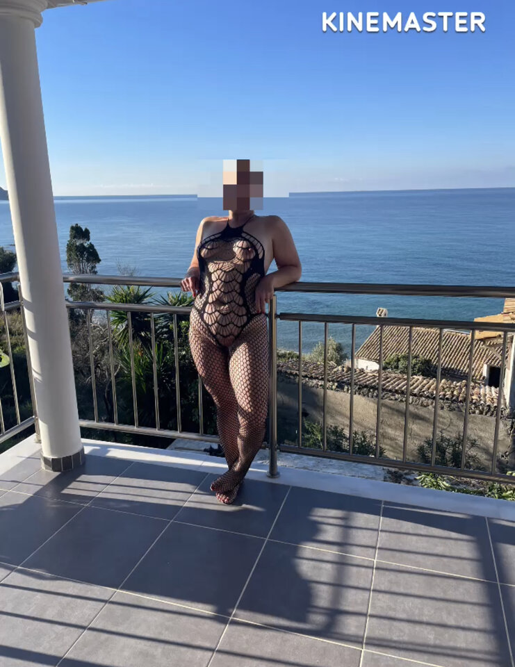 45A48A56-2841-40E1-ACD0-19830CF6C016.jpeg - Summer82