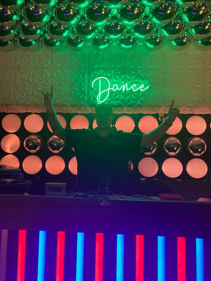 dj.jpeg - NocnyHydraulik