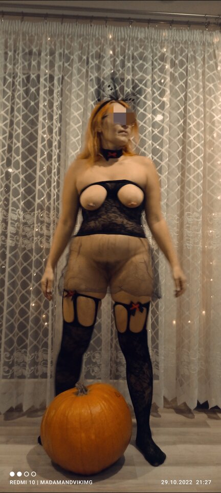 Screenshot_2022-10-29-23-21-09-526_com.miui.gallery.jpg - MadamandViking