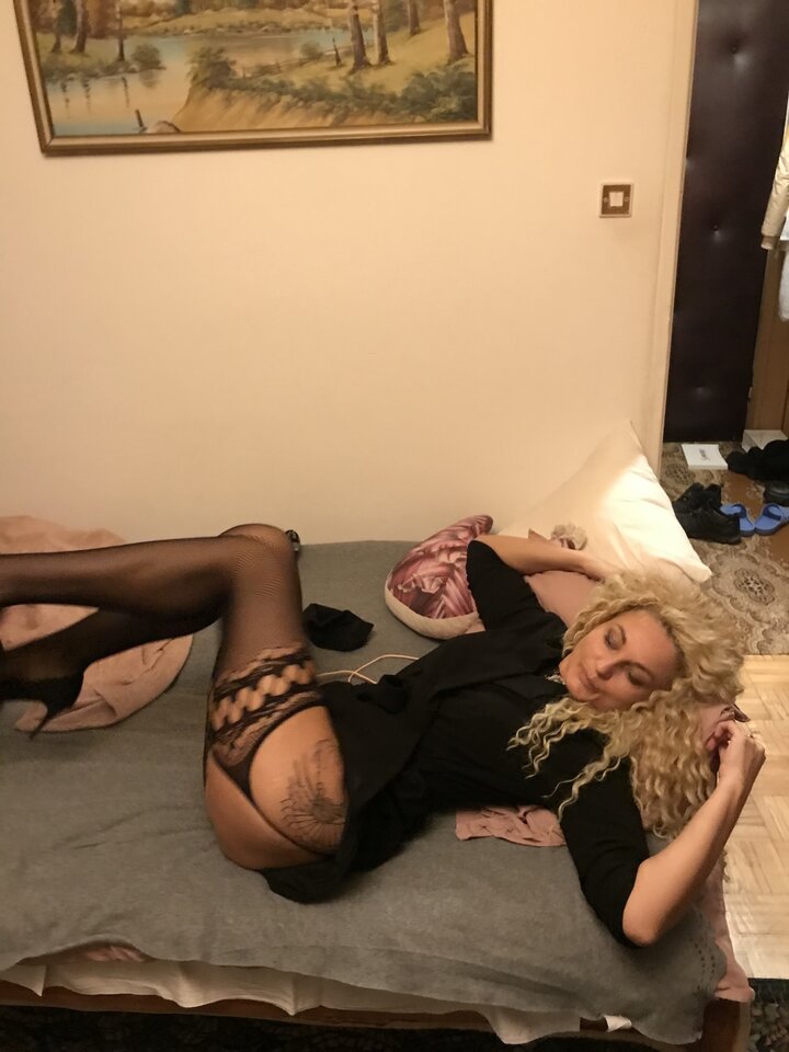 21D24190-5EF0-4014-AA3A-3088C408111F.jpeg - YourBlackAngel