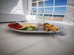 Zjesz ze mną śniadanko nad brzegiem 😉