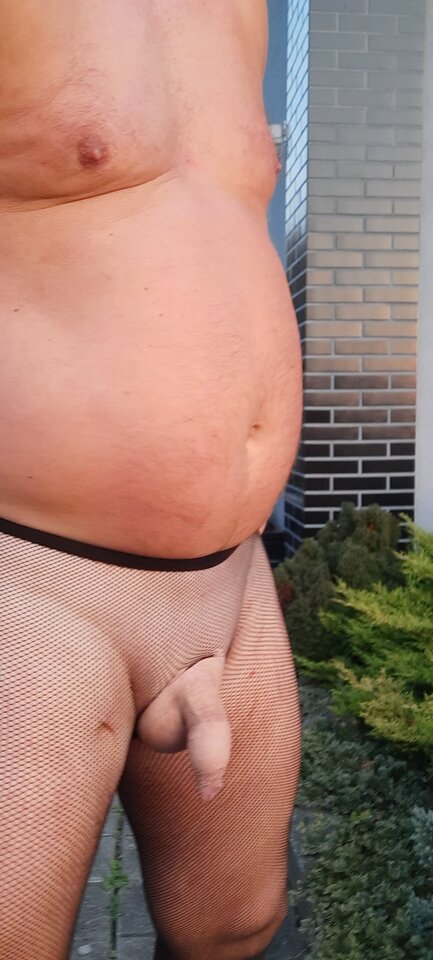 Brzusio rośnie - nec179128