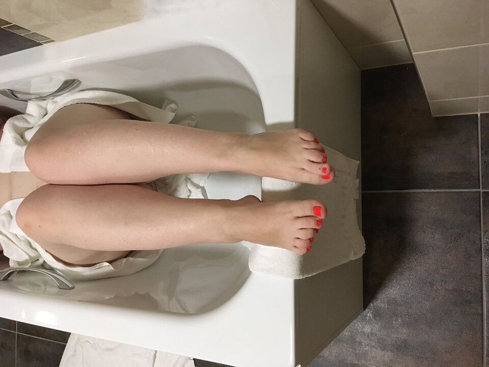 IMG_0830a.JPG - FeetLove69