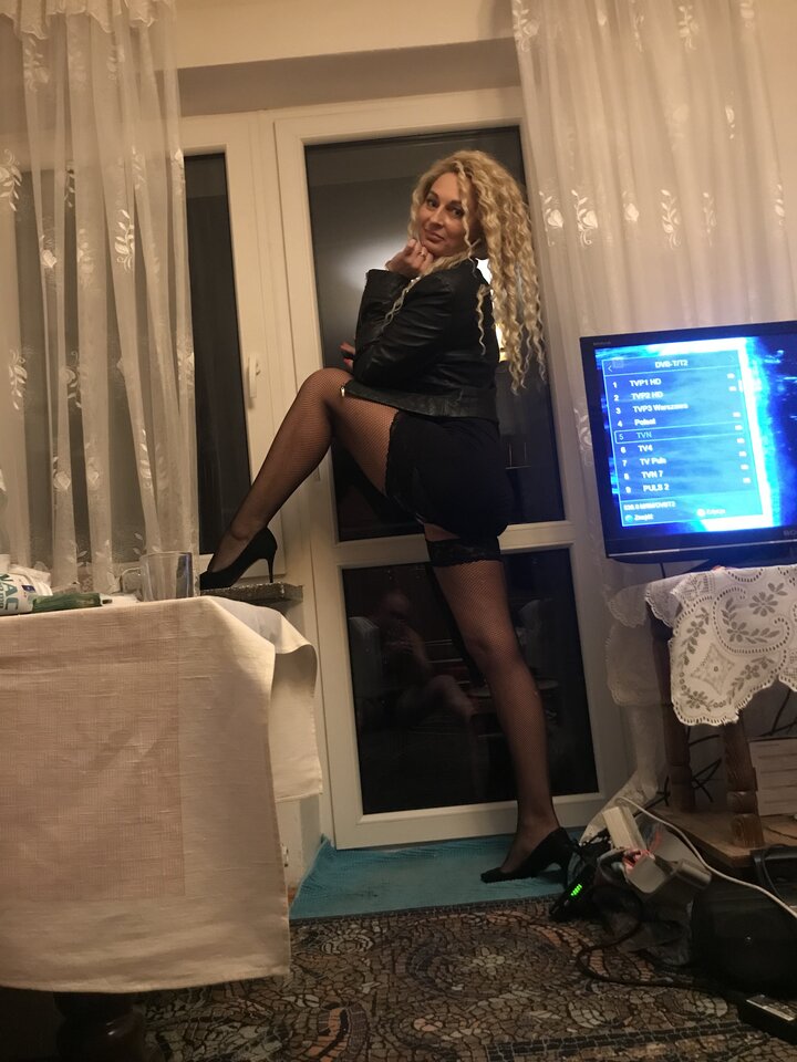 9EE37179-2B58-4971-90DF-AC64C02EF6CB.jpeg - YourBlackAngel