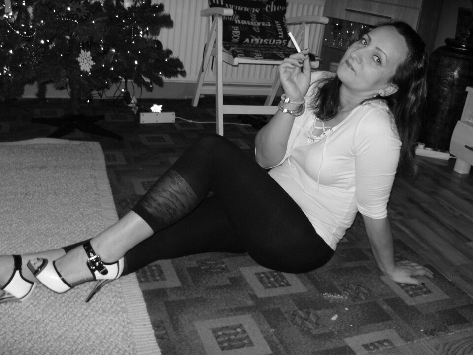 attach (3).jpg - nakedgirl