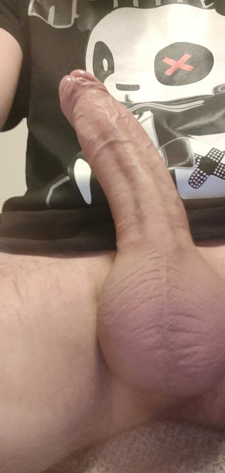 Snapchat-259308183.jpg - HUGE_COCK20