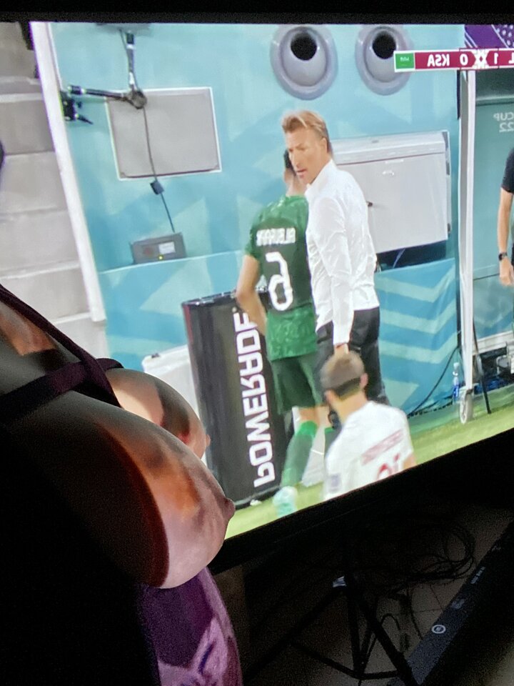 377A9FA2-DD31-477C-AAAE-6F70CD3F5640.jpeg - Music100