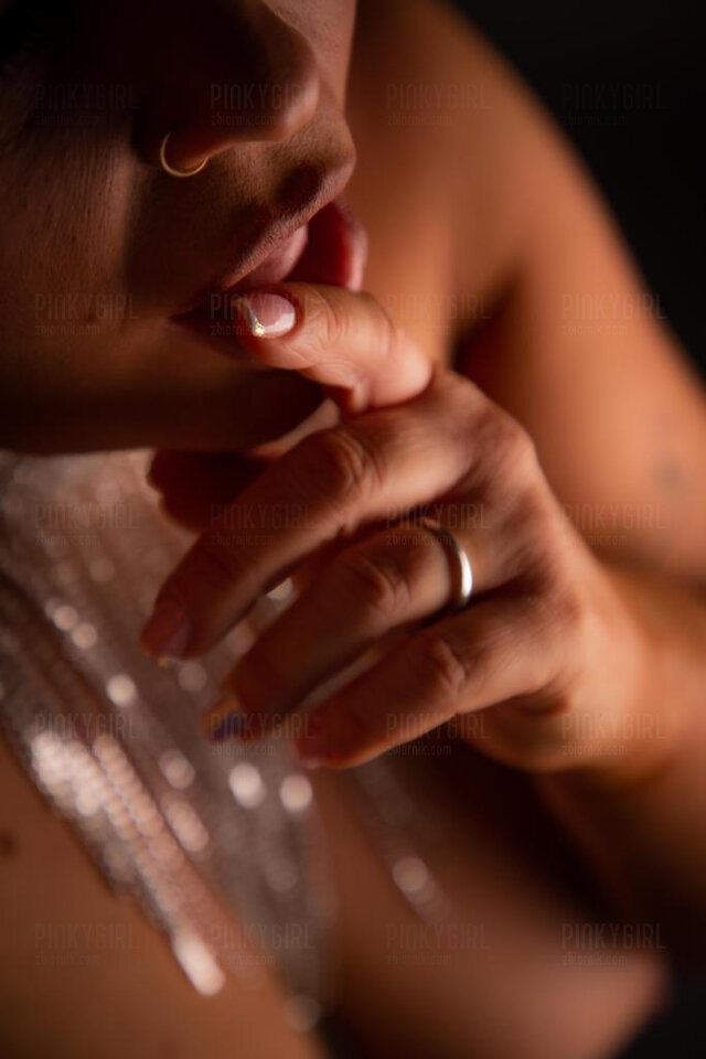 W jego spojrzeniu @fotosensual - Pinkygirl