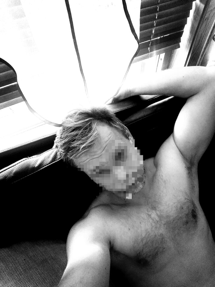 207.jpg - NiceManBoy