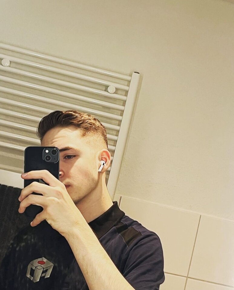 Screenshot_20221217-163644_Instagram.jpg - Maonn00