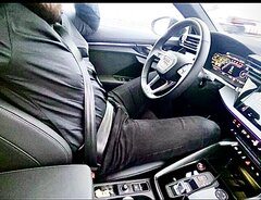 Nuda w korku. Pomoze ktoś urozmaicić czas? ;)