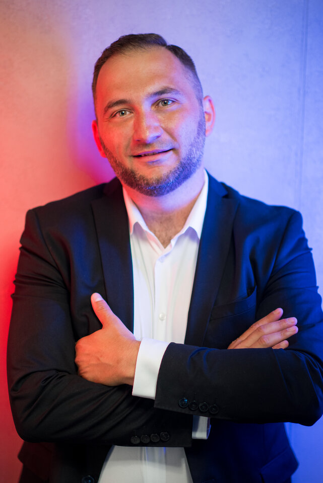 6043416E-56C1-4A29-ABB4-F513651B8933.jpeg - xmat69x