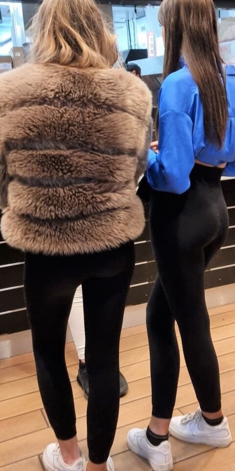 Screenshot_2022-12-23-21-09-18-182_com.simplemobiletools.gallery - Adi092