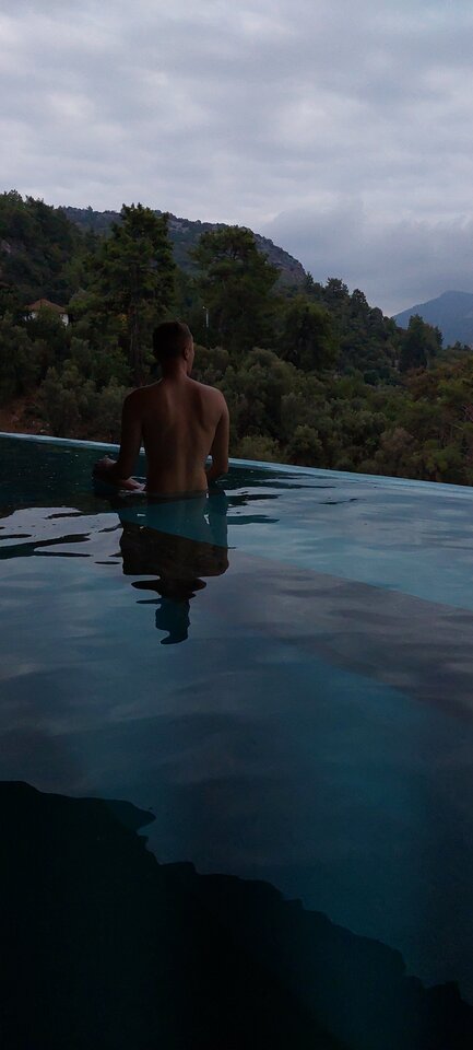 37367.jpg - naughtycouple_