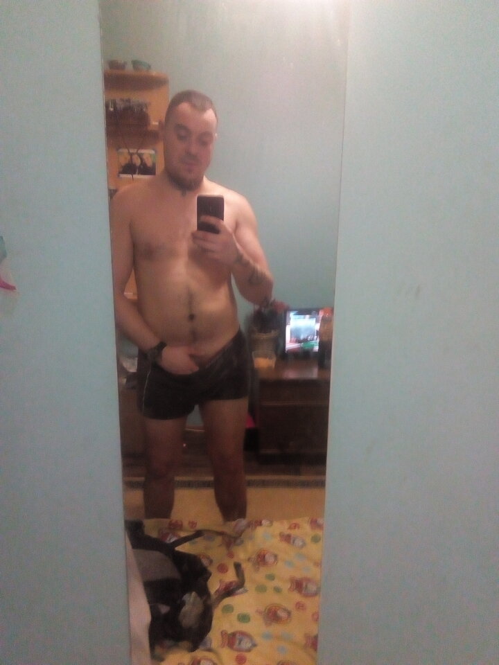 1672250894685261500395.jpg - HowDoILook00