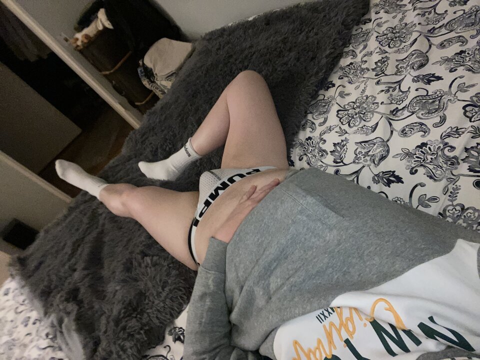 F4E4F3A5-5AD5-4833-849D-99D35378EF97.jpeg - snack69